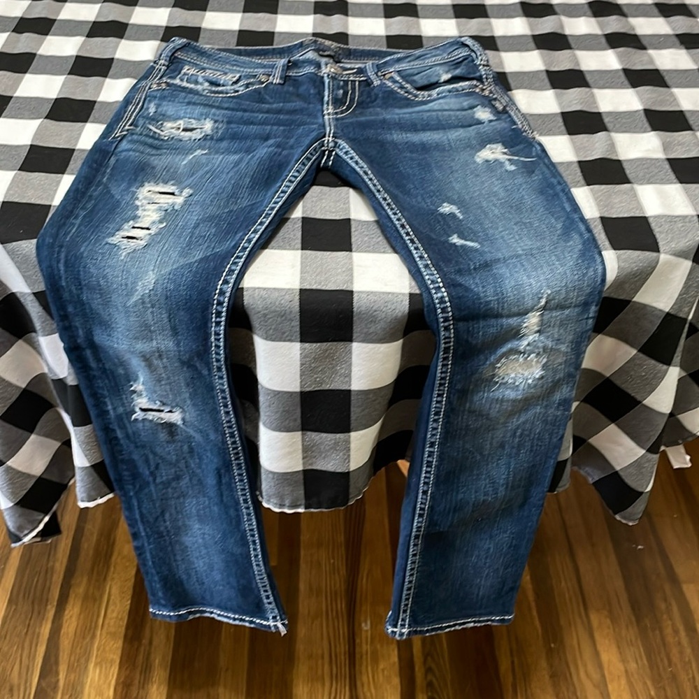 Silver Jeans Aiko Baby Boot Size 29 x 30.5 Stretch Distressed Patches Frayed